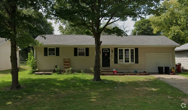 Building Photo - 27 Nottingham Dr Rental