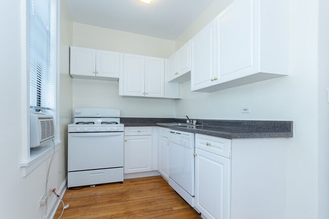 Building Photo - 342 Park Ave Unit A06C Rental