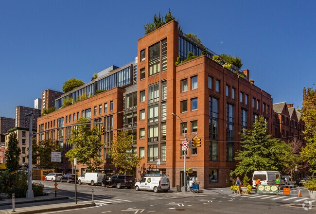 Photo - Chelsea Enclave