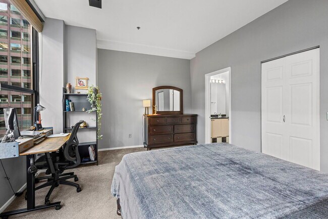 Photo - 130 S Canal St Unit 814