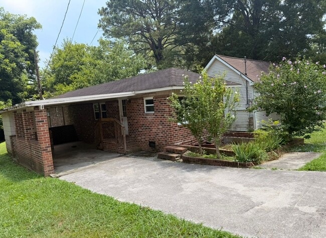 Photo - 409 Daugherty St