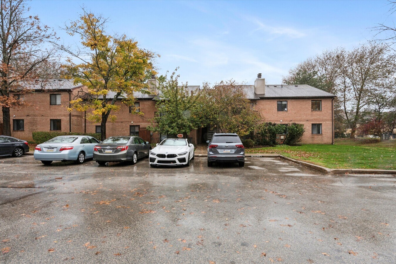 Photo - 40 Le Forge Ct