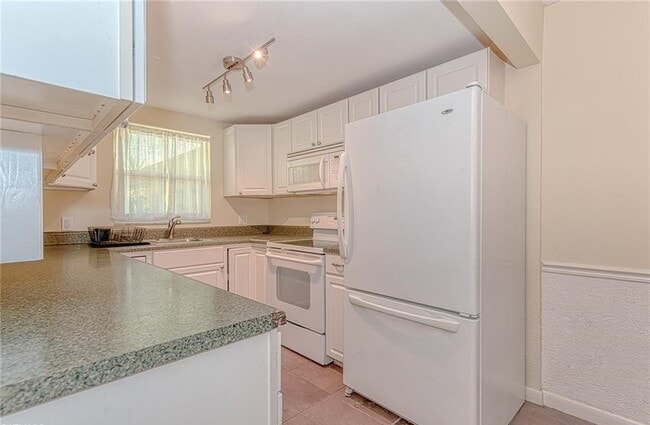 Photo - 4290 Gulfstream Dr