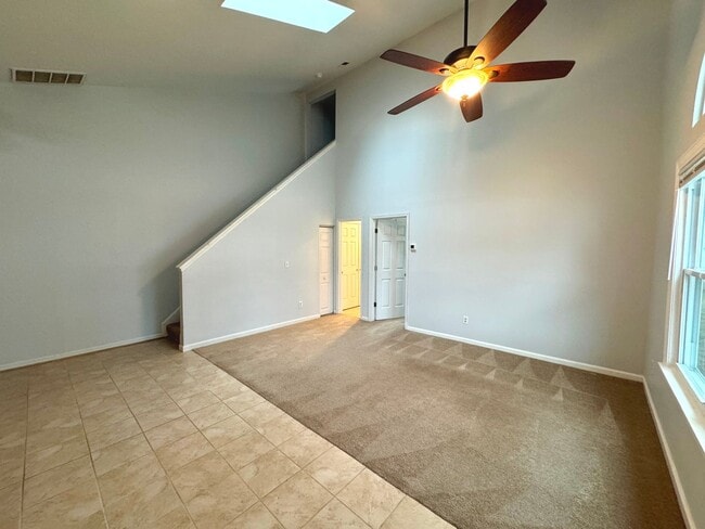 Photo - End unit Townhome in the heart of Chesapeake! Available Late July