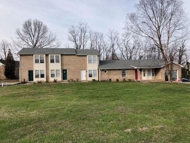 Building Photo - 698 Needmore Rd Unit 2