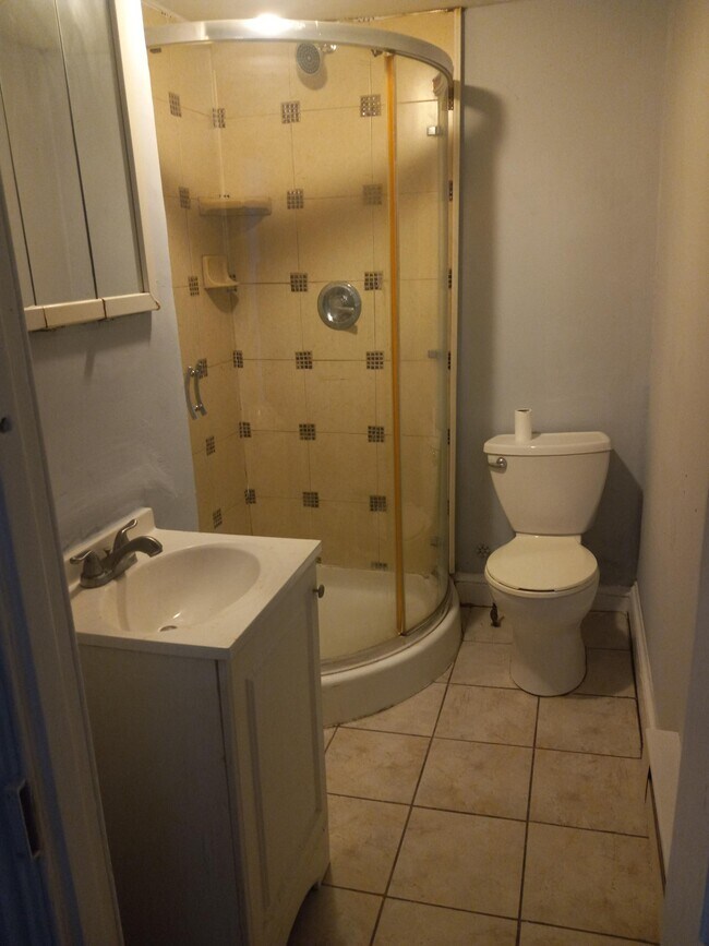 Photo - 1011 Walnut St Apartments Unit 2R