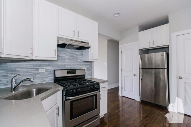 Photo - 2 bedroom in Chicago IL 60625