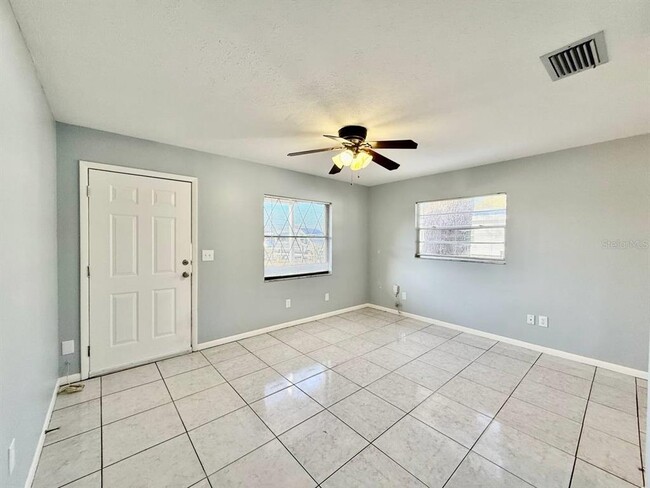 Photo - 10812 Hannaway Dr