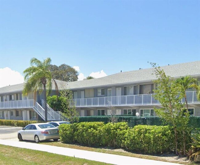 Photo - 2175 NE 56th St Unidad 214