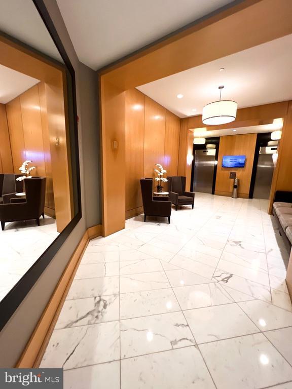 Photo - 155 Potomac Passage Unidad 719