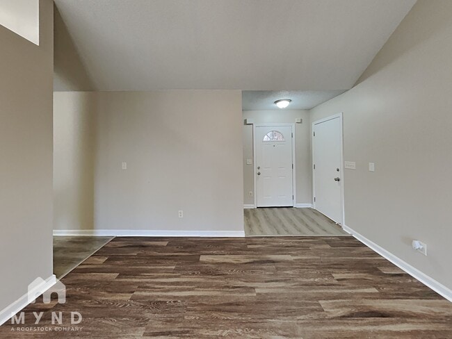 Photo - 7732 Parkmont Dr