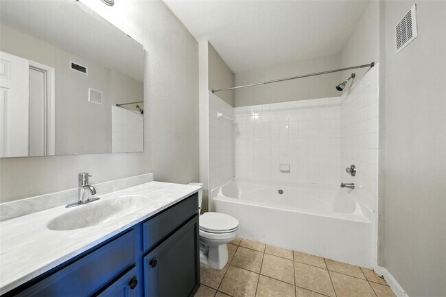 Photo - 7575 Kirby Dr Unidad 2204