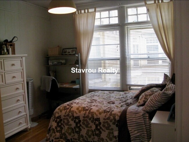 Photo - 1675 Beacon St Unit 2