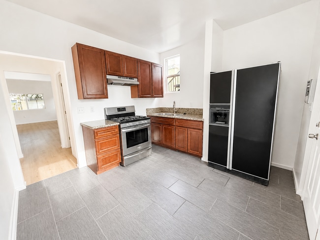 Photo - 1274 N Wilton Place Unit 1274
