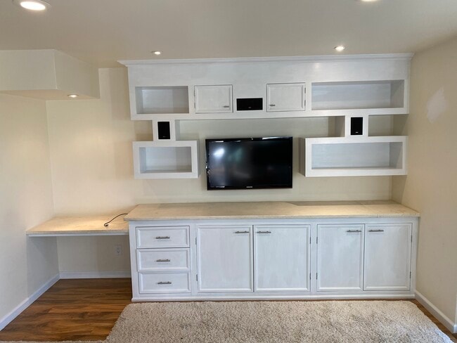 Photo - 5 Oak Crest Ct