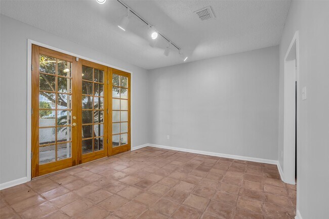 Photo - 7655 S Braeswood Blvd Unit 31