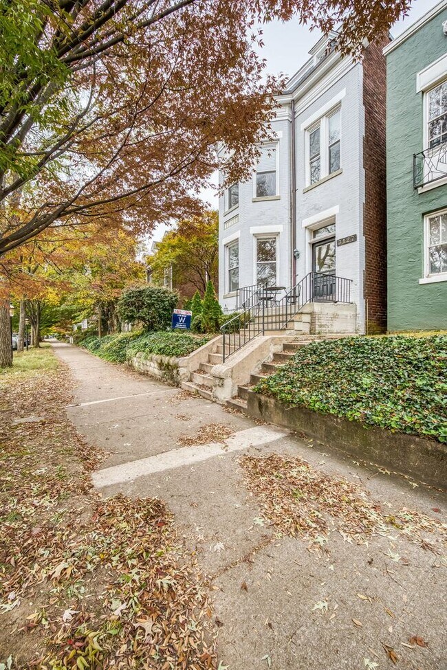 Photo - 3127 W Franklin St Unit 3127 W. Franklin - 2