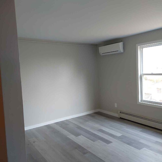 Photo - 21 McKenzie Ave Unit 9