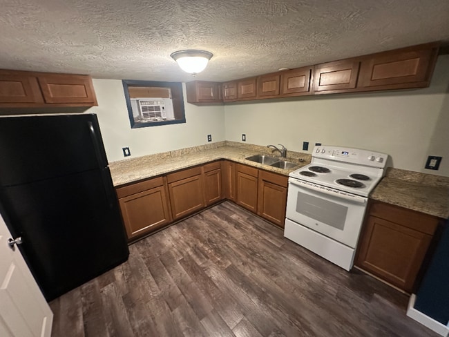 Photo - 624 W 15th St Unit 1