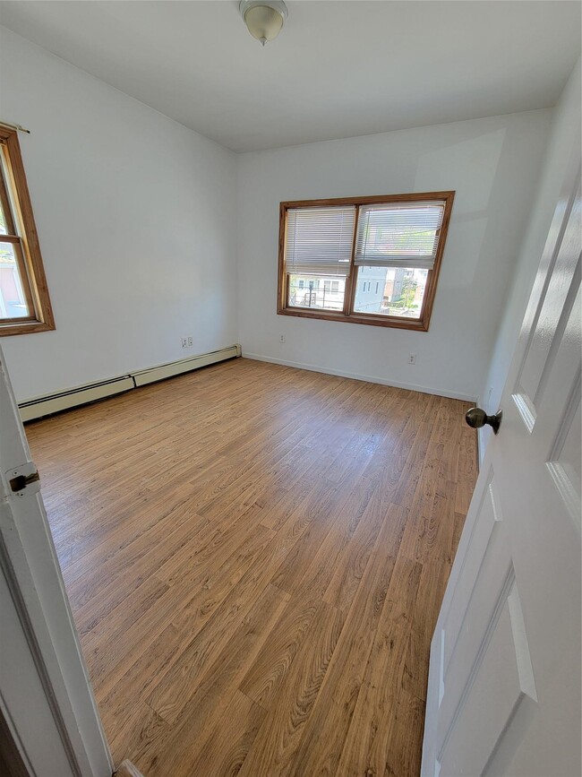 Photo - 11 Frederic Pl Apartment