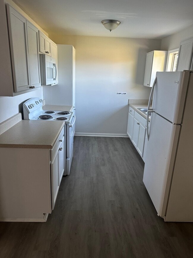 Photo - 3622 S Lakewood Dr