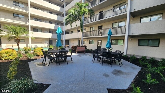 Photo - 2121 Collier Ave Unit 107