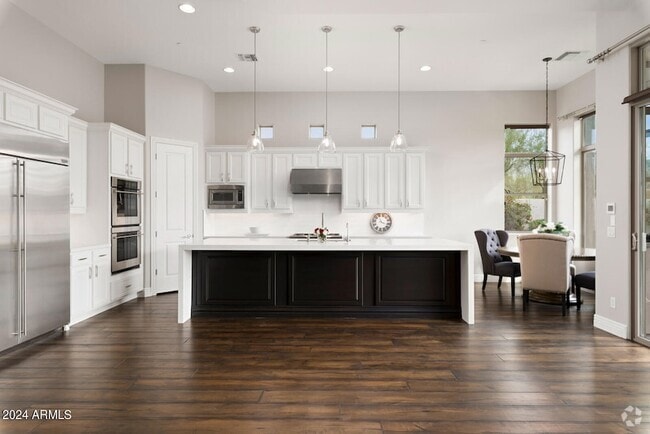 Building Photo - 9901 E Edgestone Dr Rental