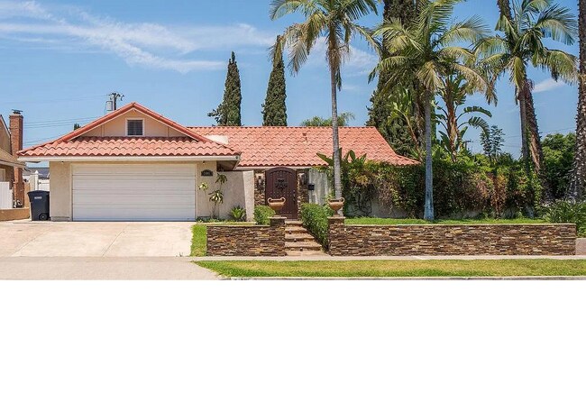 Photo - 24061 La Rosa Dr Casa