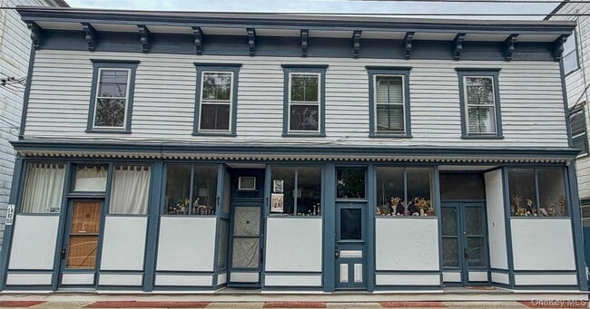 Building Photo - 5 N Rd Unit 2A
