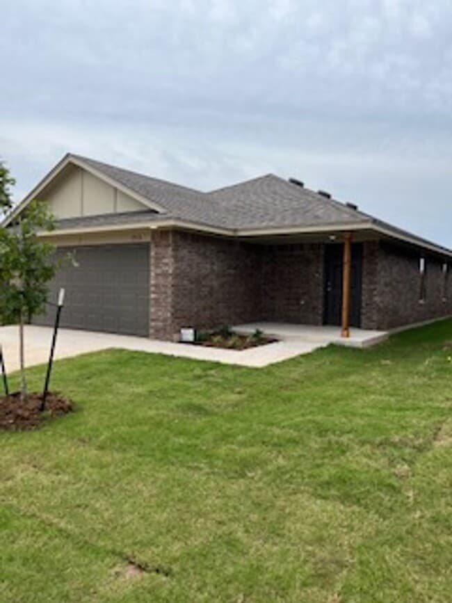 Building Photo - 1st Month Free!