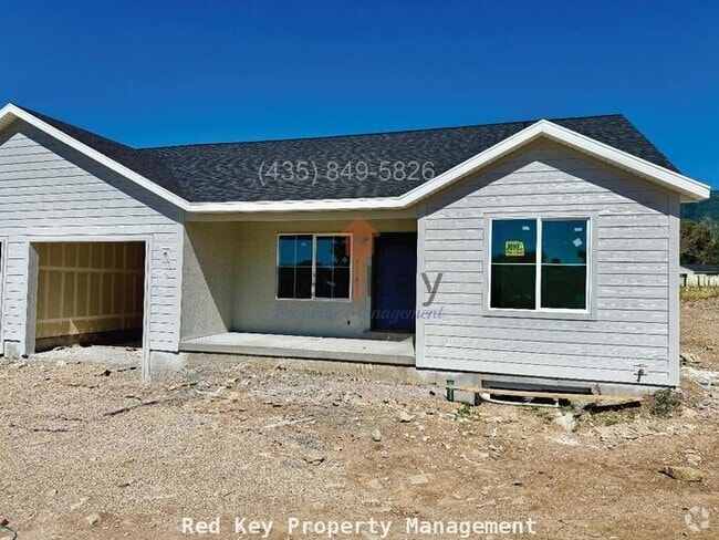 Building Photo - 600 N Duplex NEW Rental