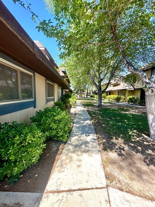 Photo - 6114 Meadowgrass Ln