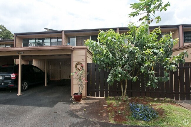 Building Photo - Partly Furnished 3-bedroom, 2.5 bath condo...