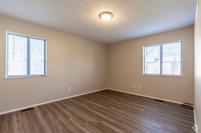 2BR, 1BA - 862SF - Bedroom 1
