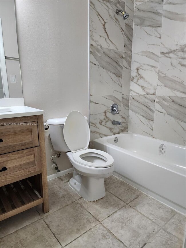 Photo - 1174 Lake Terry Dr Unidad O