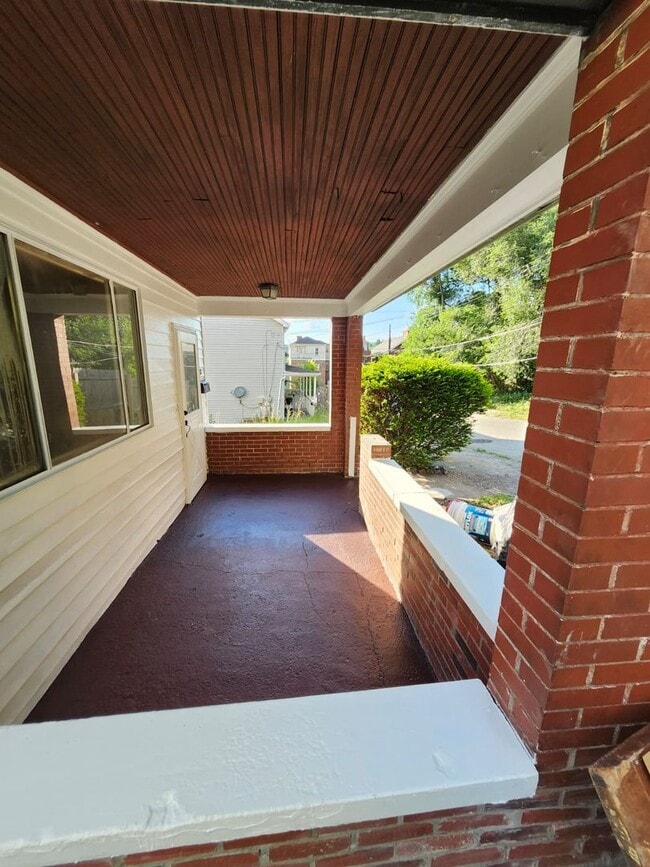 Building Photo - Charming 3BR 1BA home in Braddock