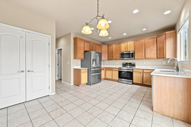 15830 Abbeylara Ln