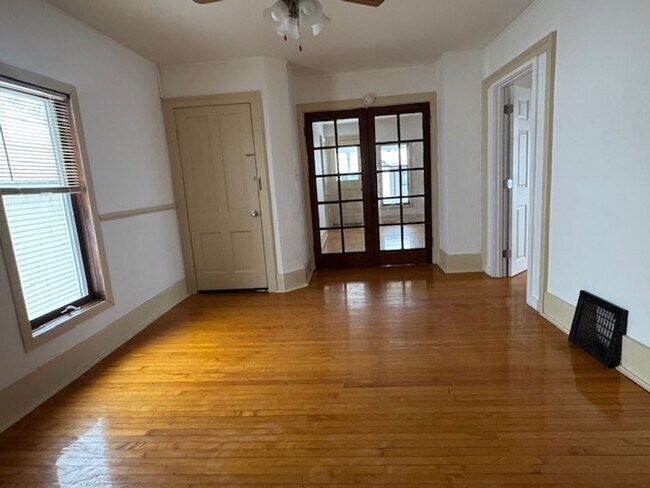 Photo - 654 Jefferson St Unidad 654 A Jefferson