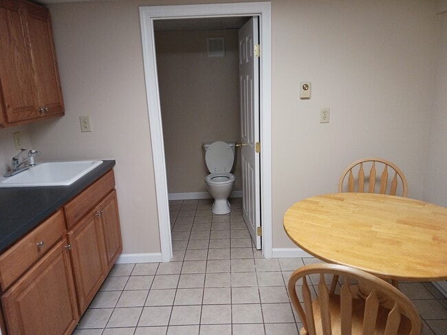 Photo - 150 Estelle Dr Unit B
