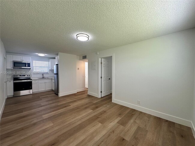Photo - 5661 SW 36th Ct Unit 105
