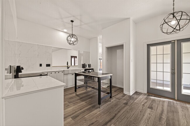 Photo - 3517 Denio Dr