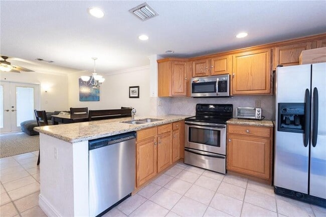 Photo - 2863 NE 15th St