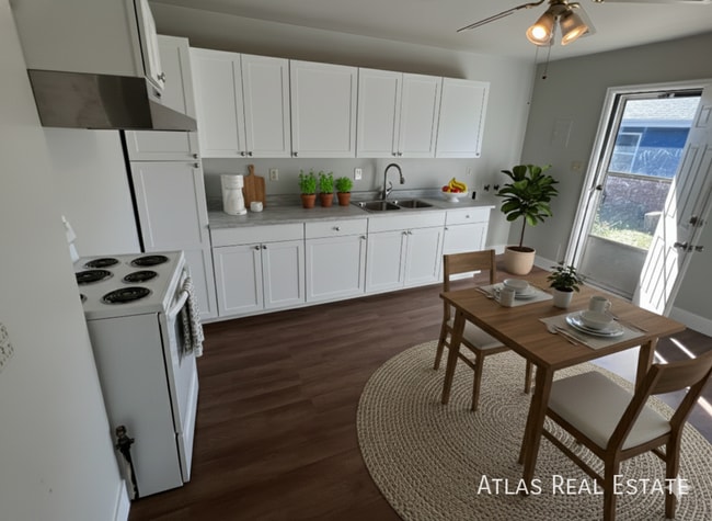 Photo - 2513 Wood Ave Unit A