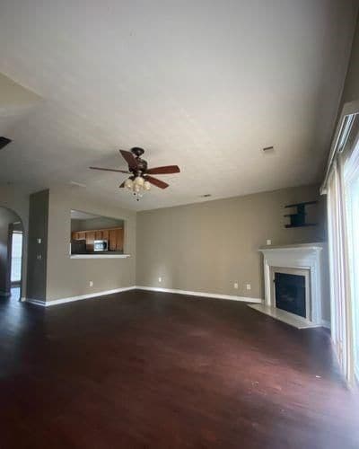 3833 Austin Park Ln