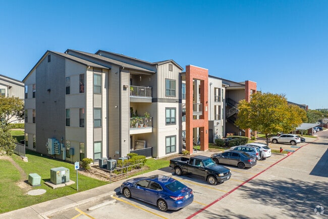 Retreat at North Bluff - RETREAT AT NORTH BLUFF