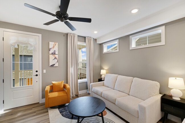 Photo - 214 Great Loop E Dr Unidad 2A