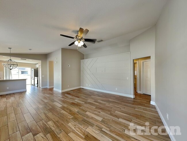 Photo - 10123 41st Ct E