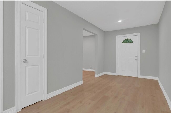 Photo - 1930 Ave P