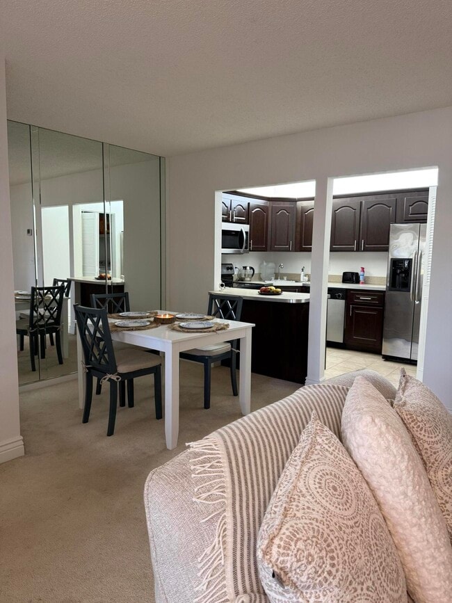 Photo - 307 Knotty Pine Cir Unit D-1