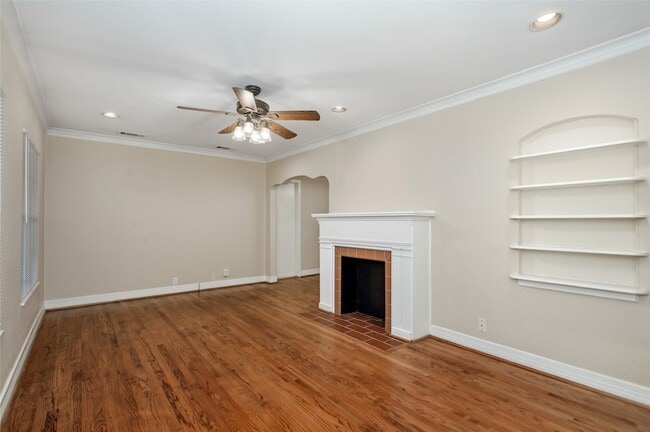 Photo - 6219 Penrose Ave